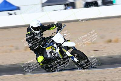 media/Jan-08-2022-SoCal Trackdays (Sat) [[1ec2777125]]/Turn 15 Inside (950am)/